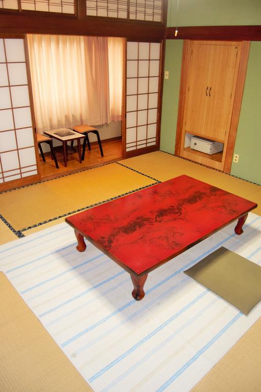 Ryokan Tsuruya Intaku Юфу Стая снимка