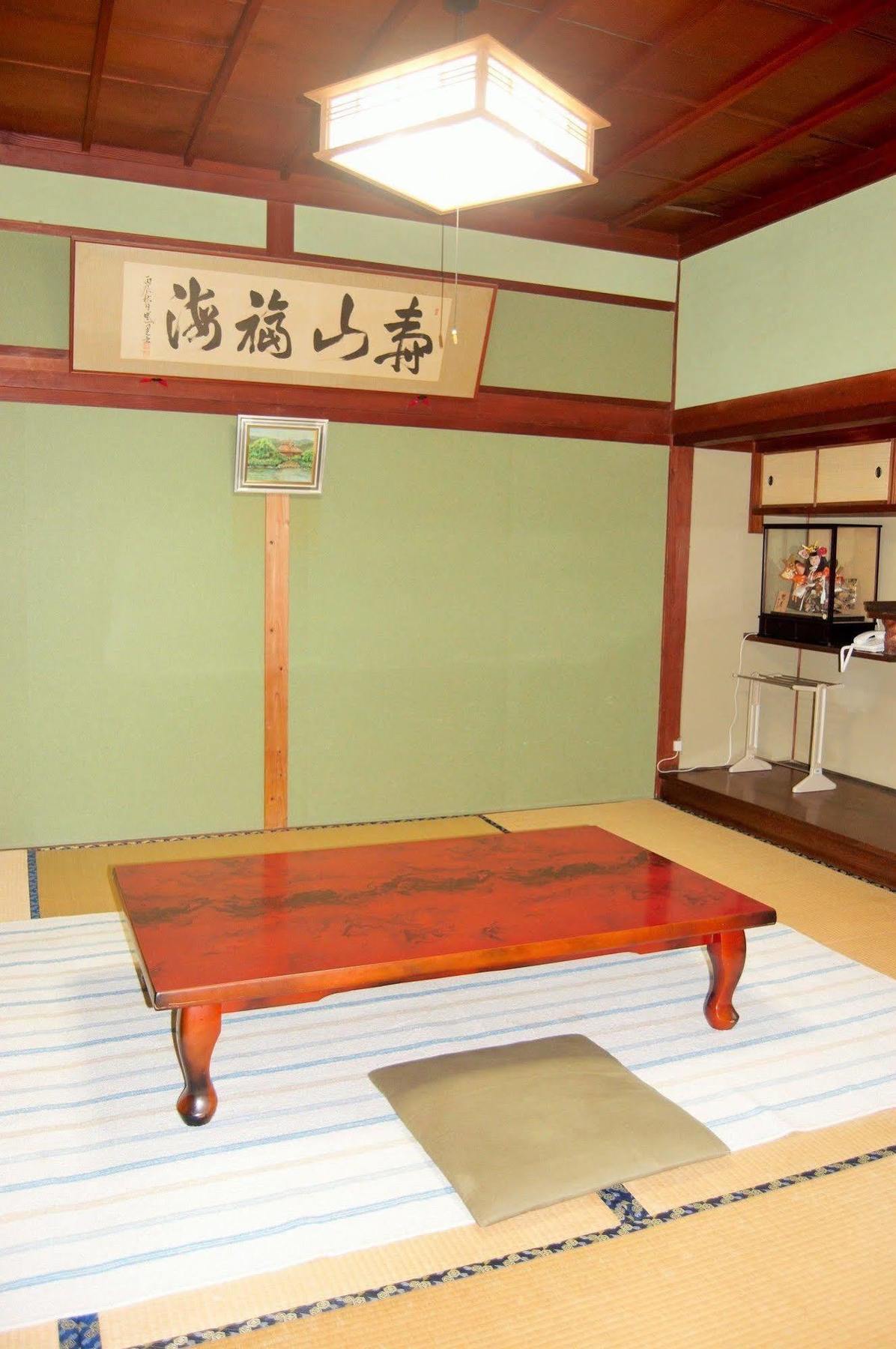 Ryokan Tsuruya Intaku Юфу Екстериор снимка